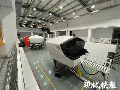校企聚力創(chuàng)新，國(guó)產(chǎn)全動(dòng)飛行模擬機(jī)首架交付